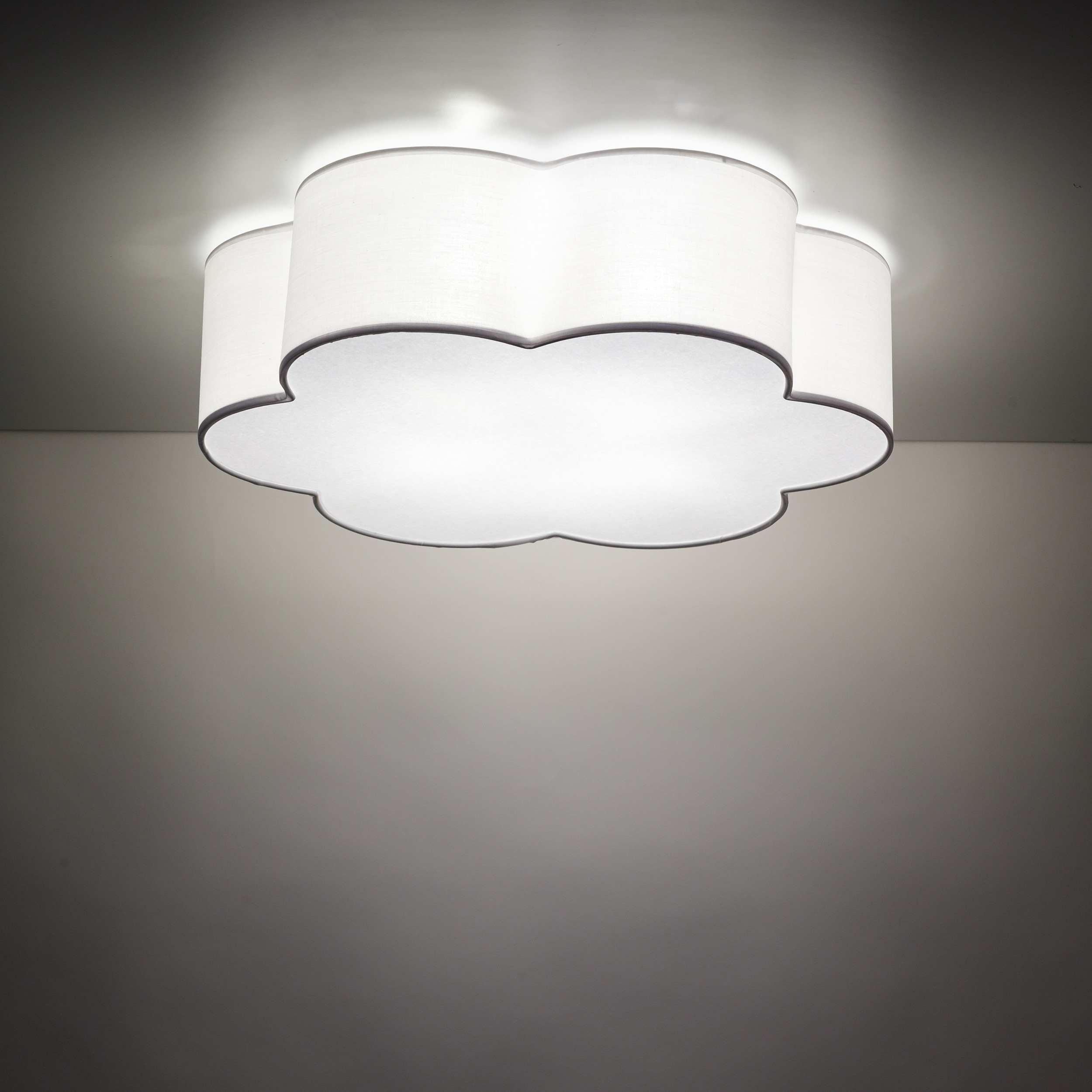 CAPRI WHITE LAMPA SUFITOWA 4xE27 CAPRI WHITE LAMPA SUFITOWA 4xE27