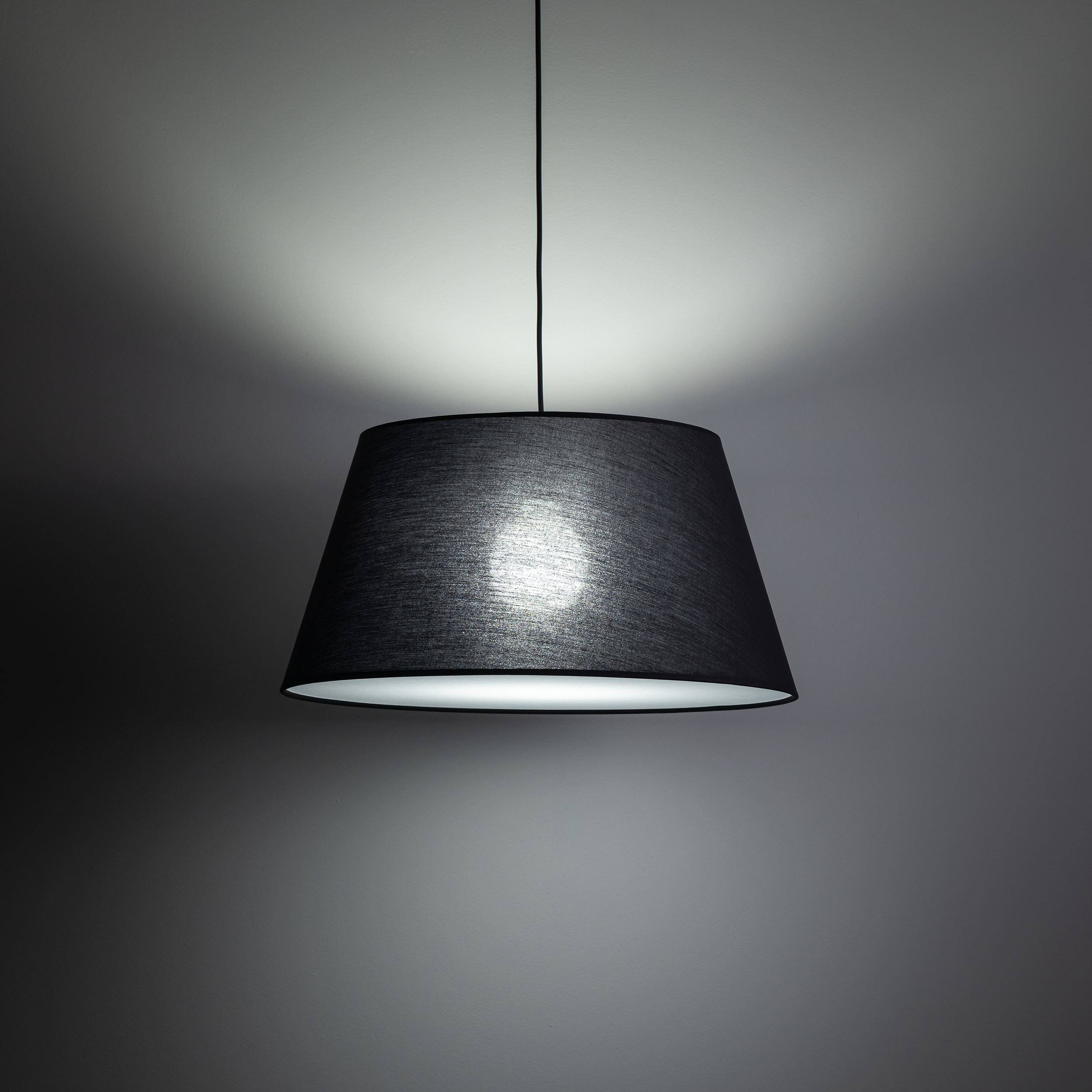 FORMO BLACK LAMPA WISZĄCA 1XE27 FORMO BLACK LAMPA WISZĄCA 1XE27