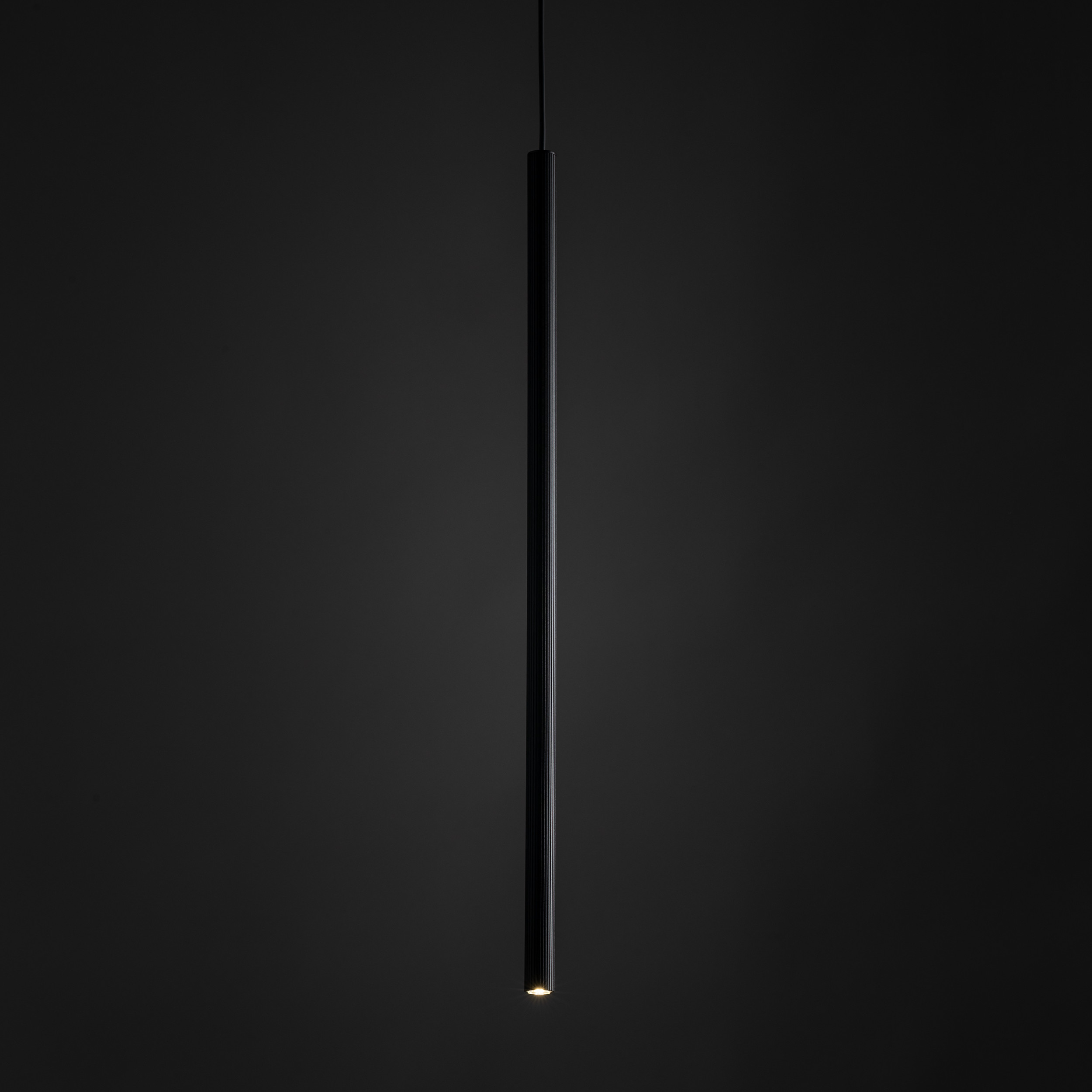 FERRO BLACK 750 LAMPA WISZĄCA 1XG9 FERRO BLACK 750 LAMPA WISZĄCA 1XG9