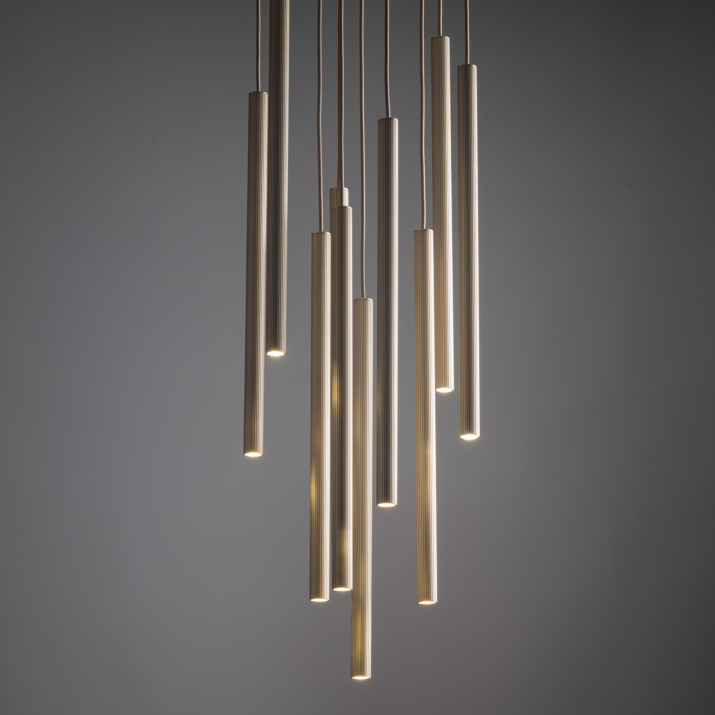 FERRO SABIA CHAMPAGNE LAMPA WISZĄCA 10XG9 KOŁO FERRO SABIA CHAMPAGNE LAMPA WISZĄCA 10XG9 KOŁO