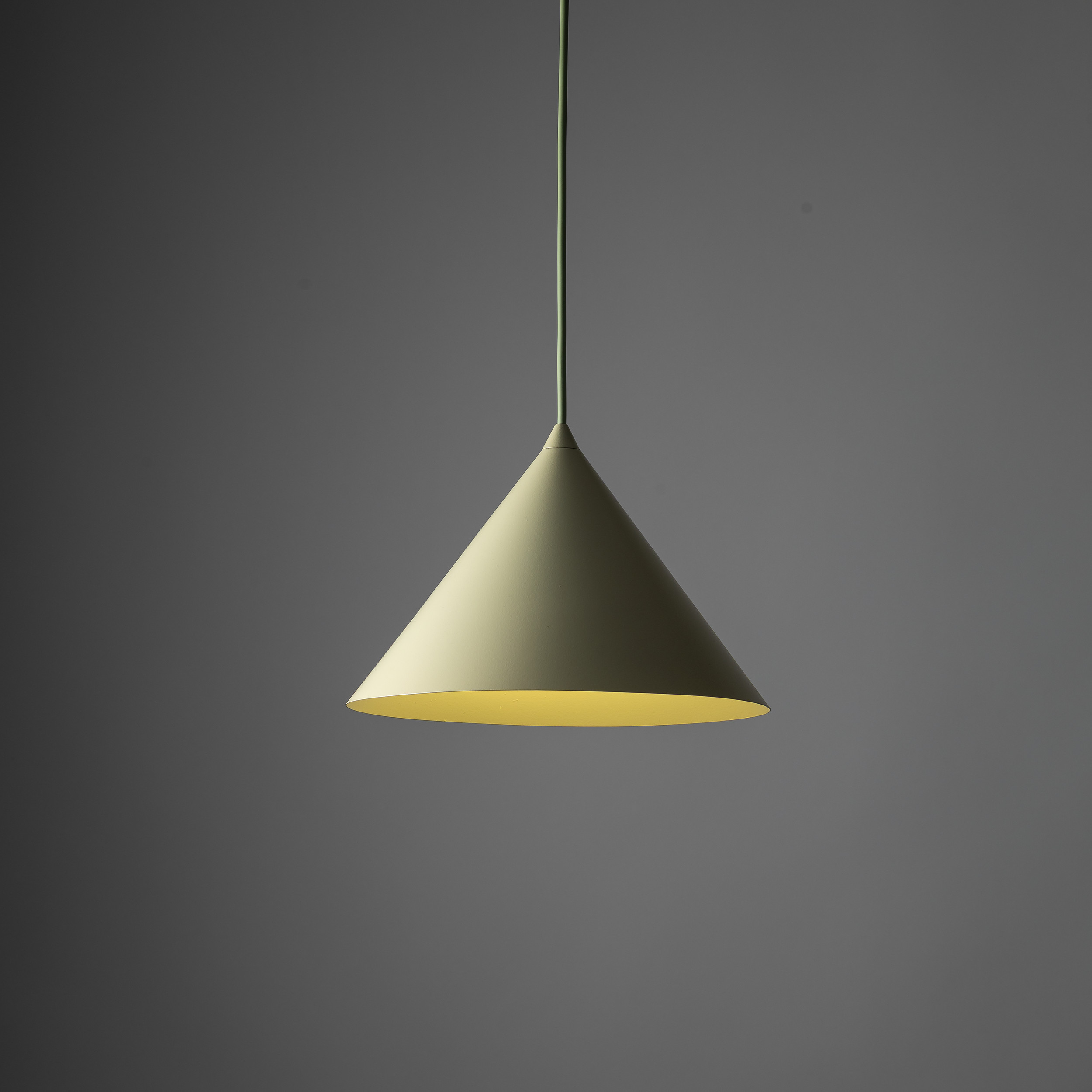 TRACER CONO PISTACIO 1XE27 TRACER CONO PISTACIO 1XE27