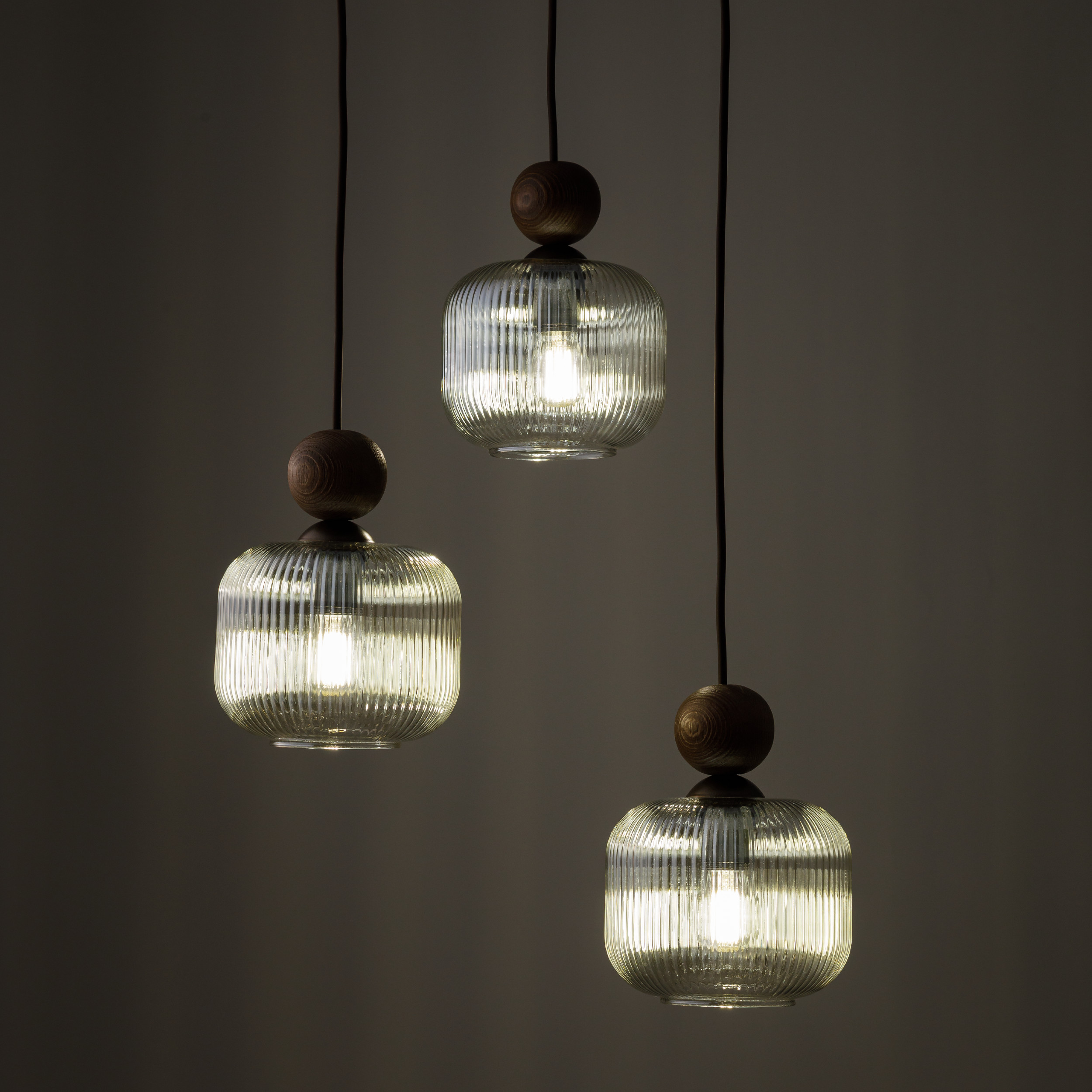 BALLO ORZECH LAMPA WISZĄCA 3XE14 KOŁO BALLO ORZECH LAMPA WISZĄCA 3XE14 KOŁO