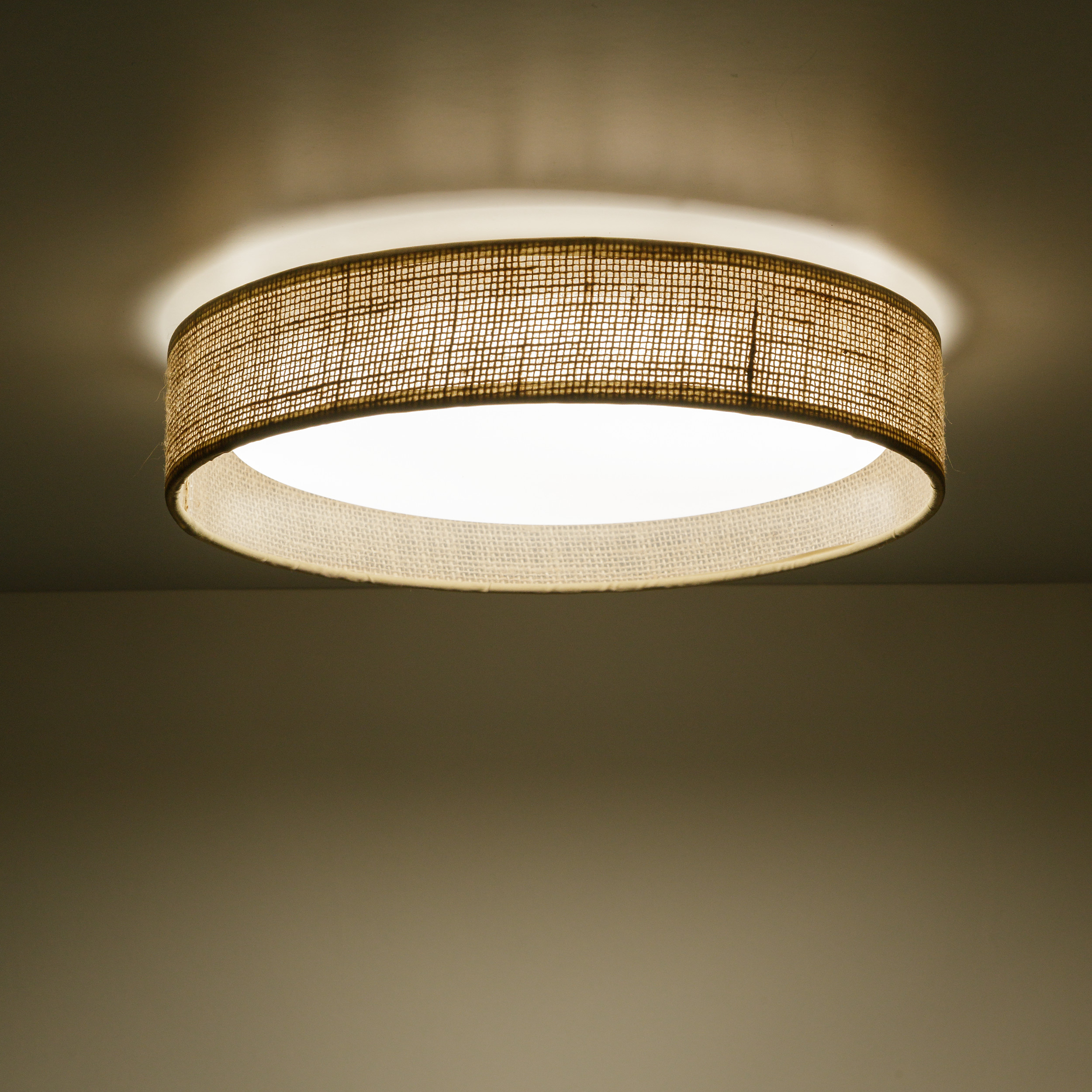 DEMI JUTA LED LAMPA SUFITOWA DEMI JUTA LED LAMPA SUFITOWA