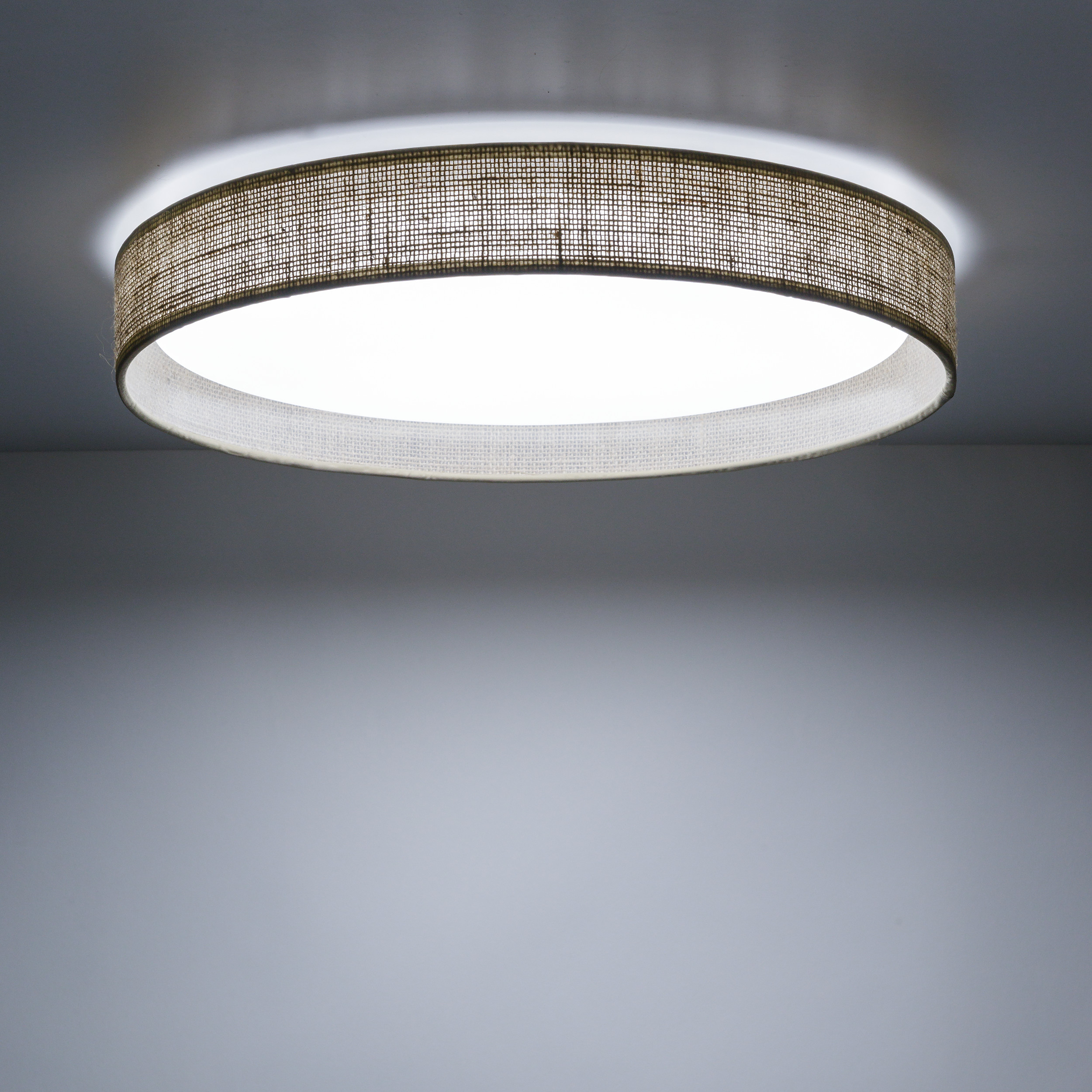 DEMI JUTA LED LAMPA SUFITOWA DEMI JUTA LED LAMPA SUFITOWA