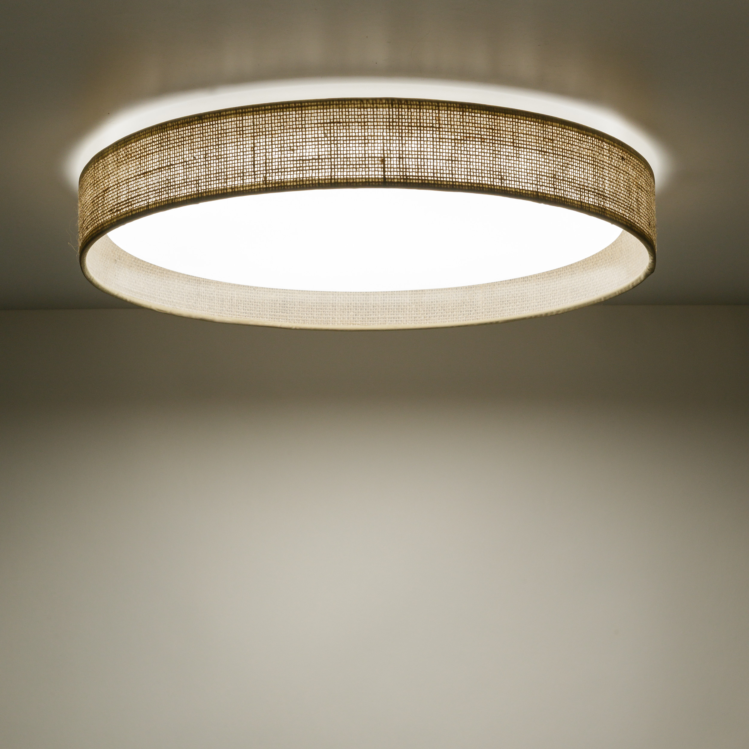 DEMI JUTA LED LAMPA SUFITOWA DEMI JUTA LED LAMPA SUFITOWA