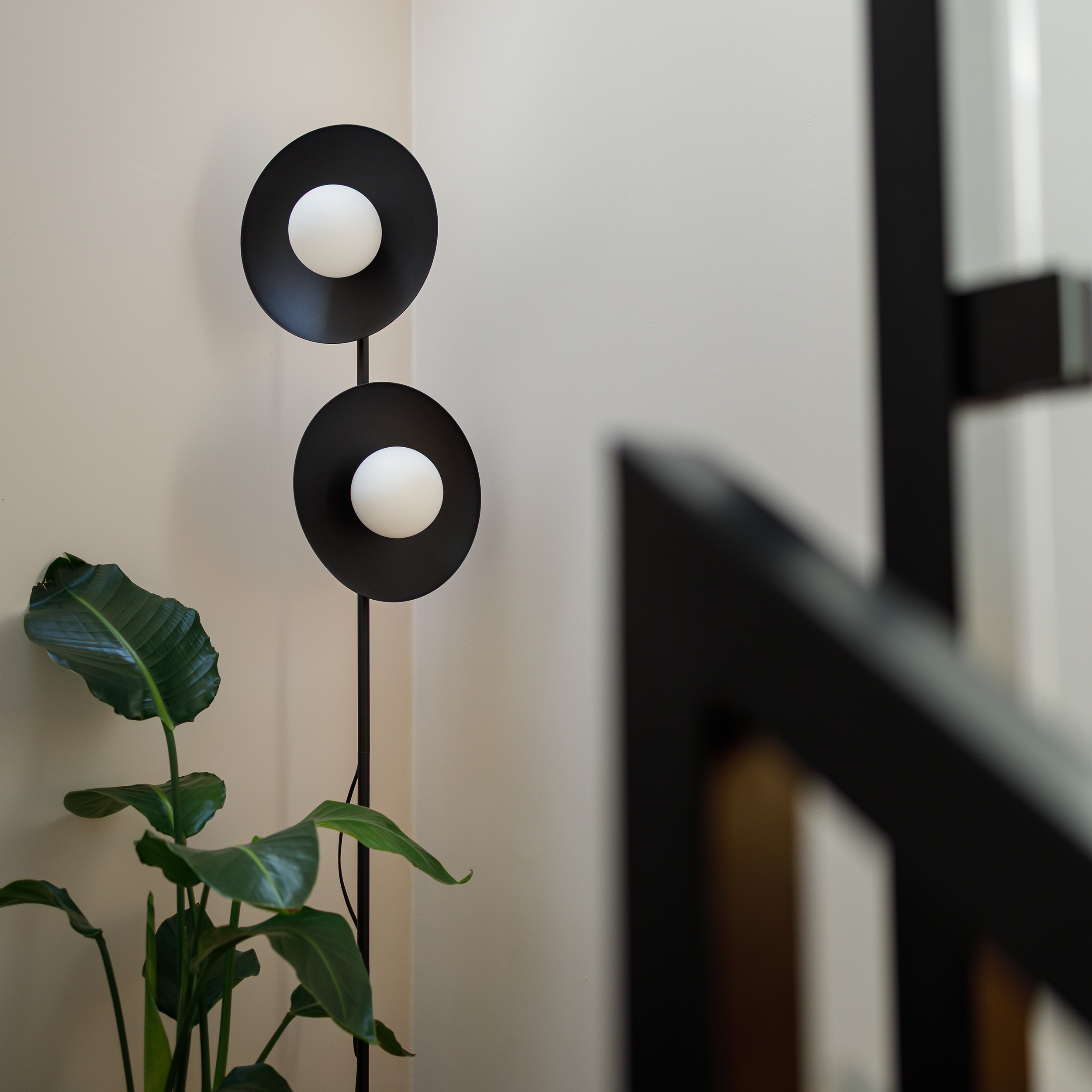 SLATE BLACK GLASS LAMPA PODŁOGOWA 2XG9 SLATE BLACK GLASS LAMPA PODŁOGOWA 2XG9