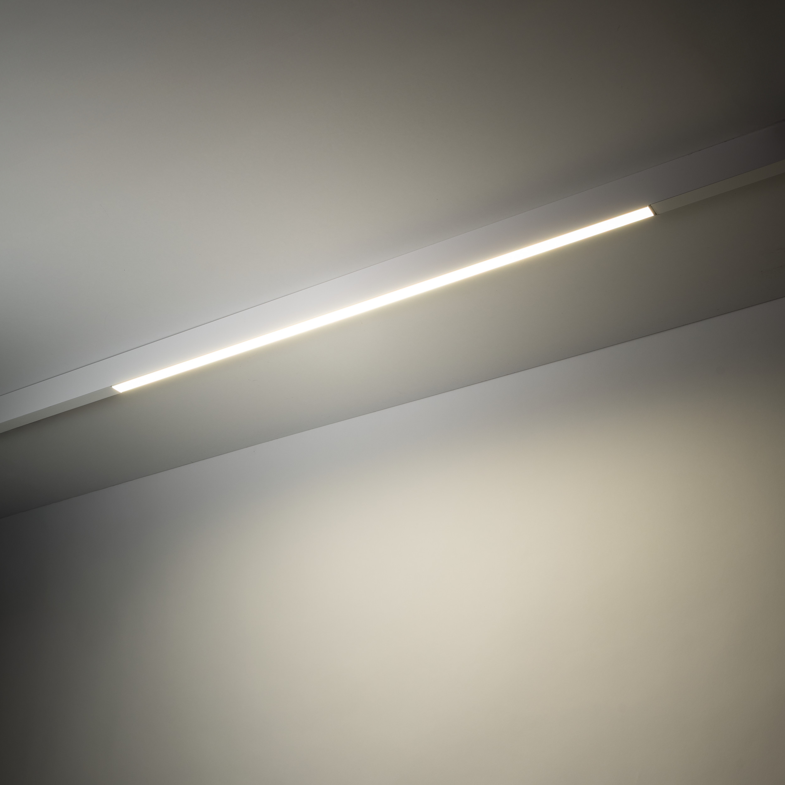 MAGNETIC EASY LINE WHITE 25W CCT MAGNETIC EASY LINE WHITE 25W CCT