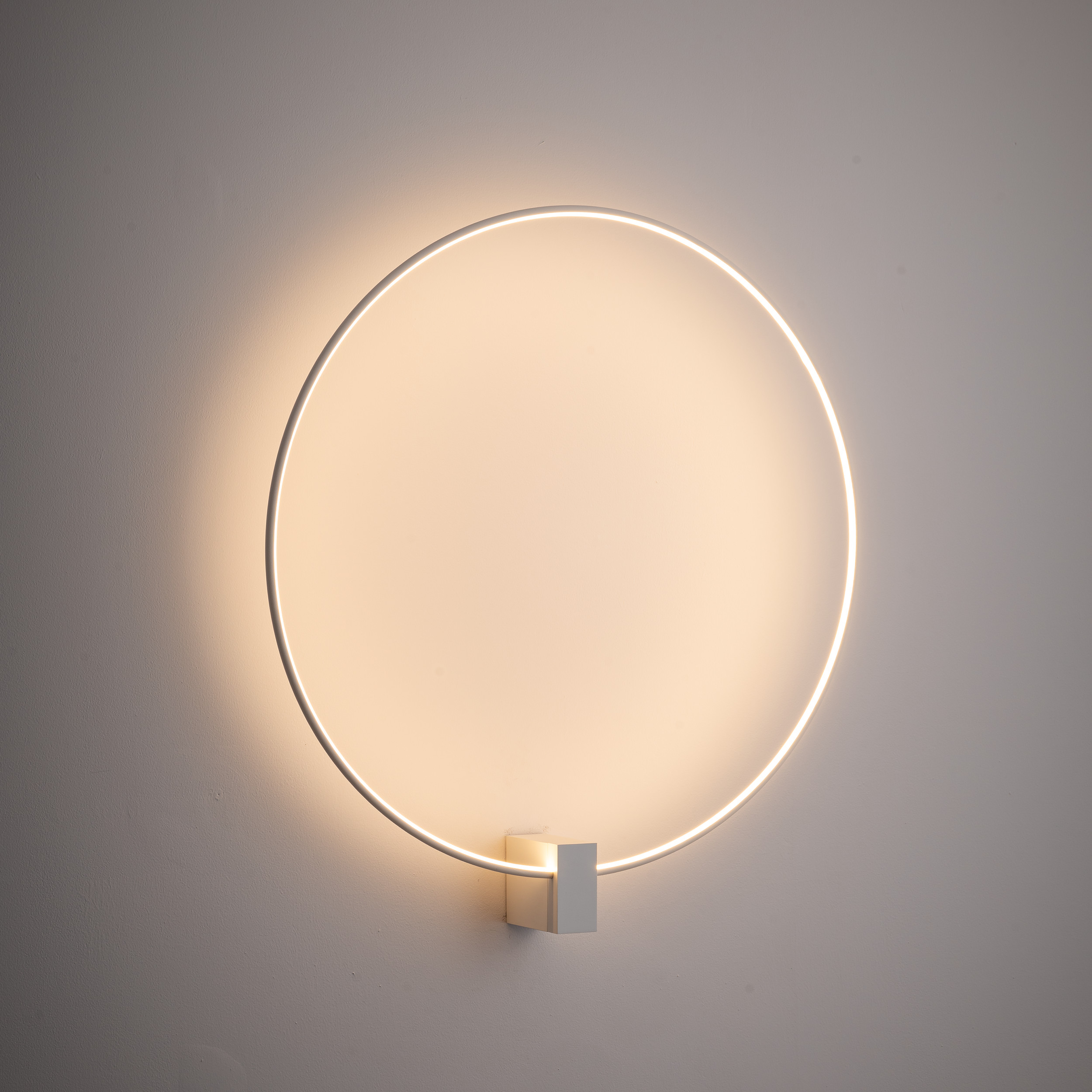 VEXA WHITE KINKIET LED 18W VEXA WHITE KINKIET LED 18W