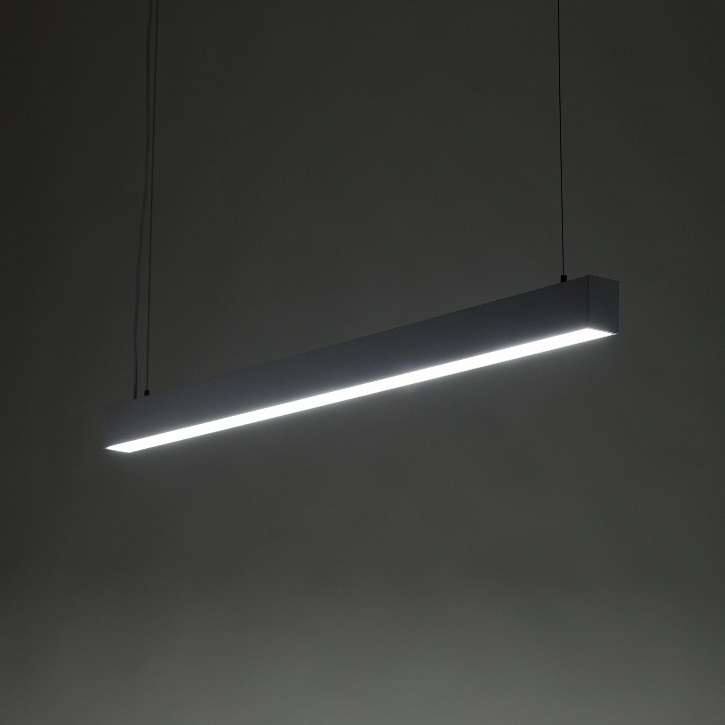 LUXE PRO WHITE CCT LAMPA WISZĄCA LUXE PRO WHITE CCT LAMPA WISZĄCA