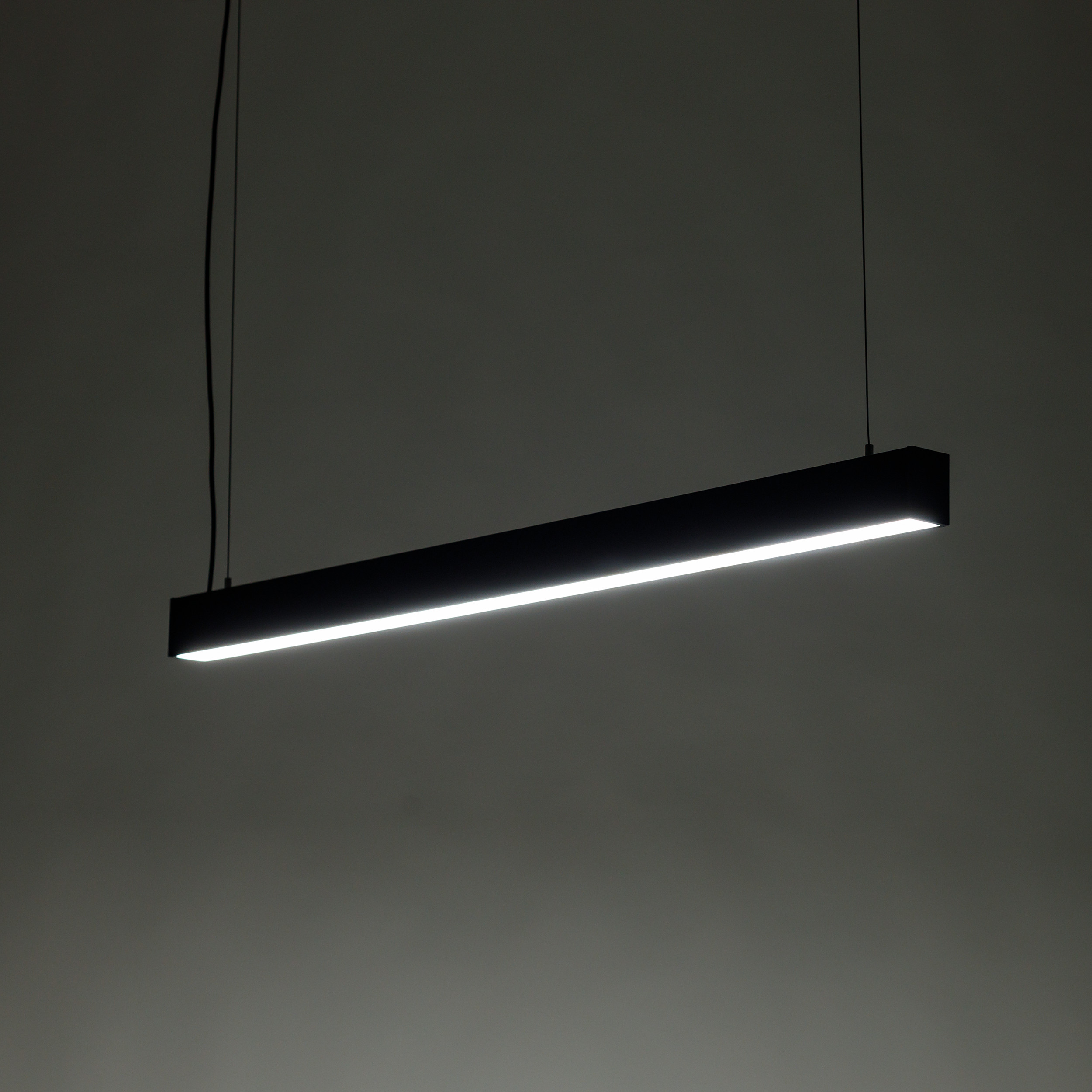 LUXE PRO BLACK CCT LAMPA WISZĄCA LUXE PRO BLACK CCT LAMPA WISZĄCA