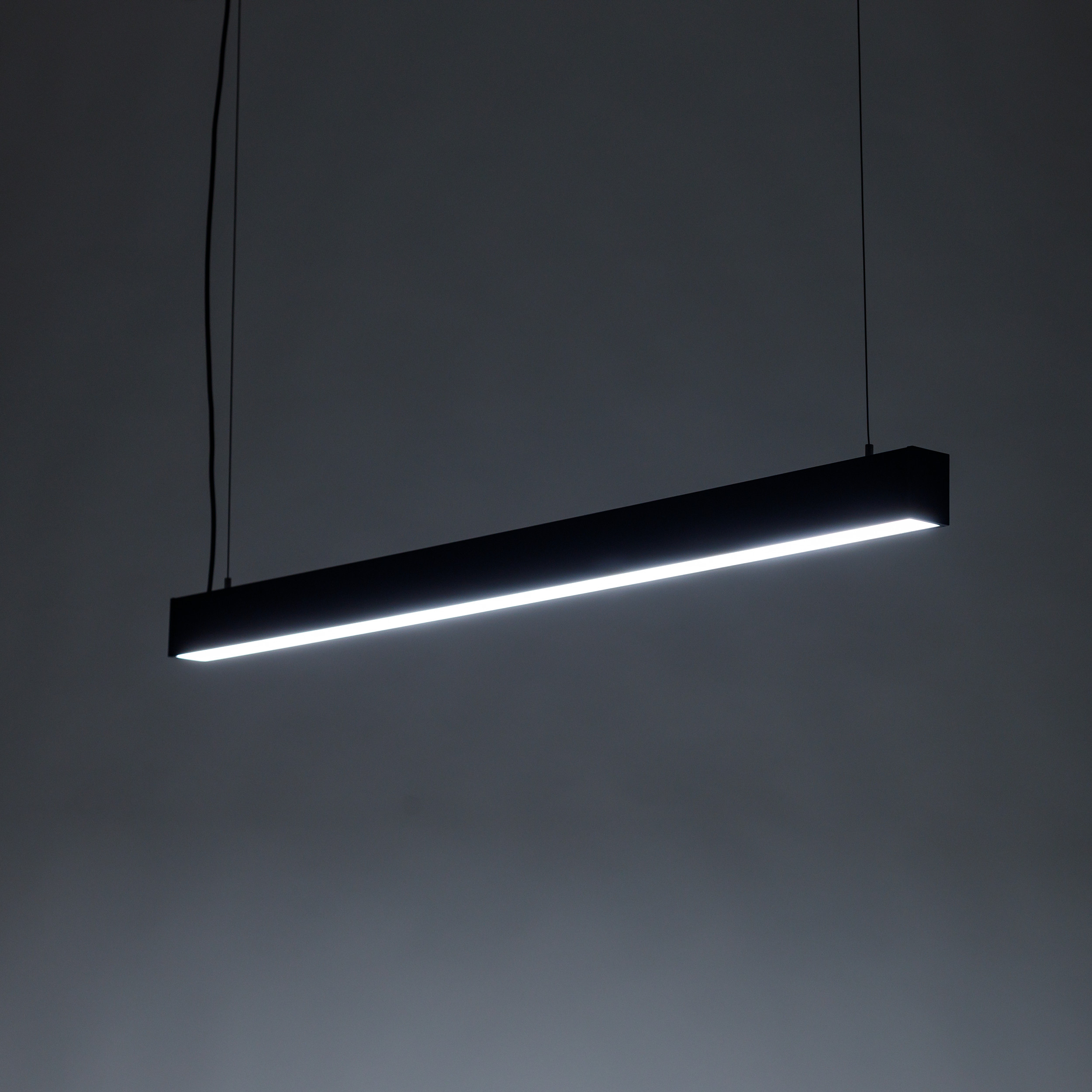 LUXE PRO BLACK CCT LAMPA WISZĄCA LUXE PRO BLACK CCT LAMPA WISZĄCA